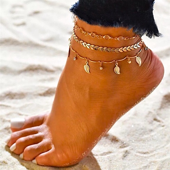 Jewelry - ⚜️[𝟯/$𝟮𝟴]⚜️3 Layered Fish Bone Leaf Anklet NEW